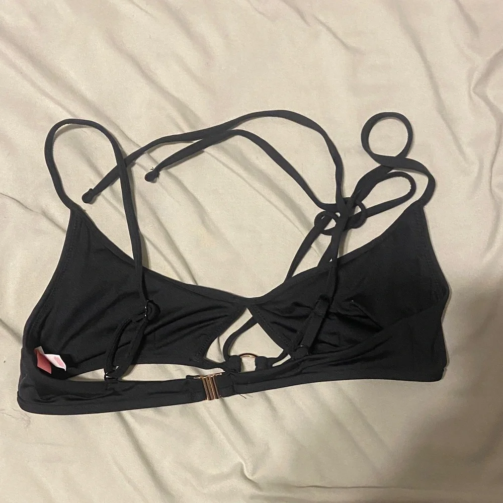 Victoria's Secret Black Strappy Bikini Top - Picture 8 of 8